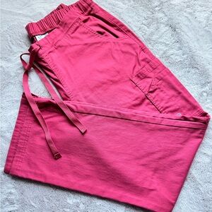 Butter Pink Straight Leg Scrub Pants (PS) and Top (M)